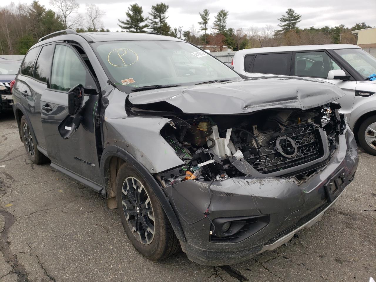 NISSAN PATHFINDER 2019 with VIN 5N1DR2MMXKC626538 - Photo from auction