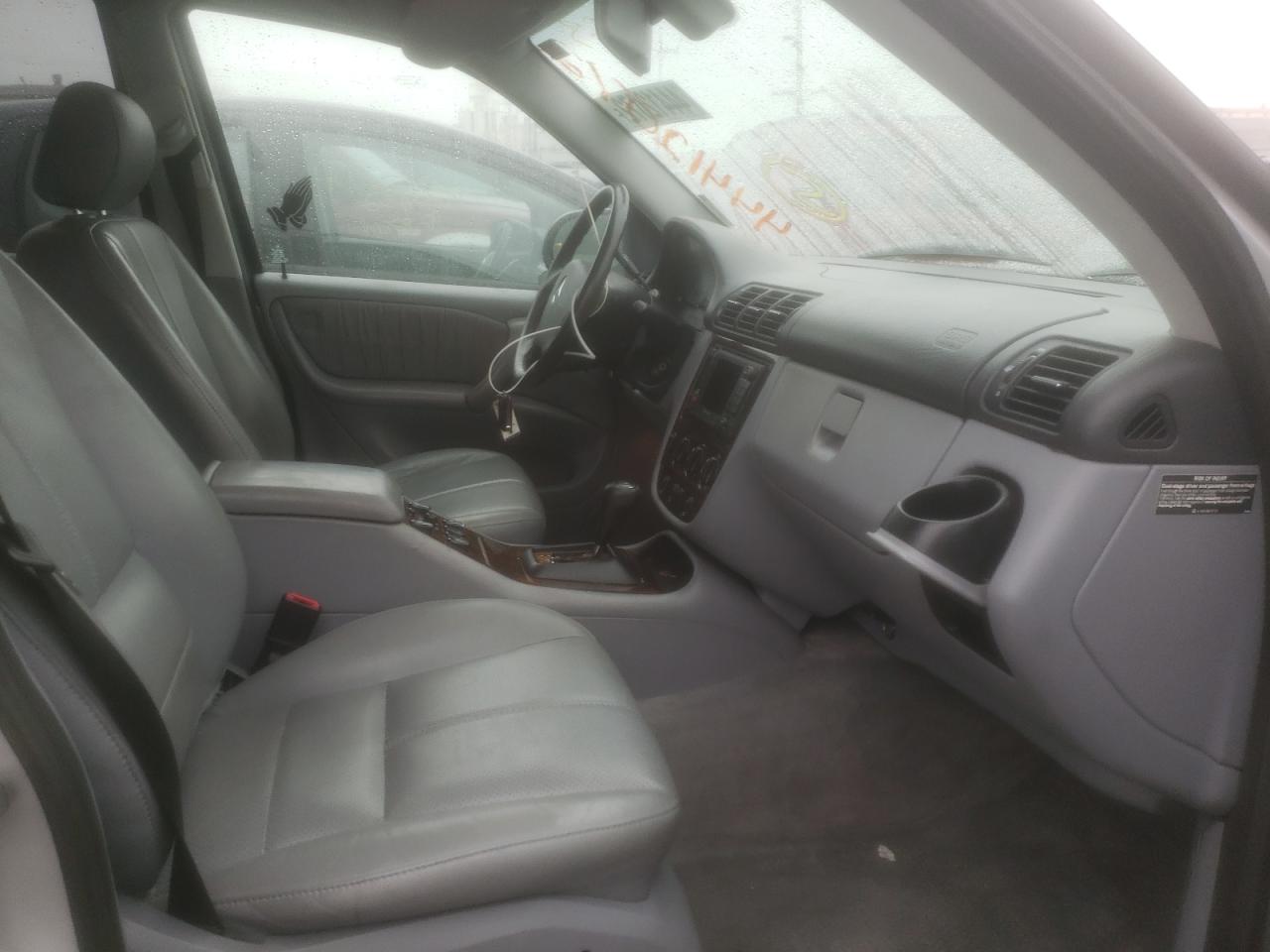 Photo 5 from auction – 2001 MERCEDES-BENZ ML 320 with VIN 4JGAB54E21A284322
