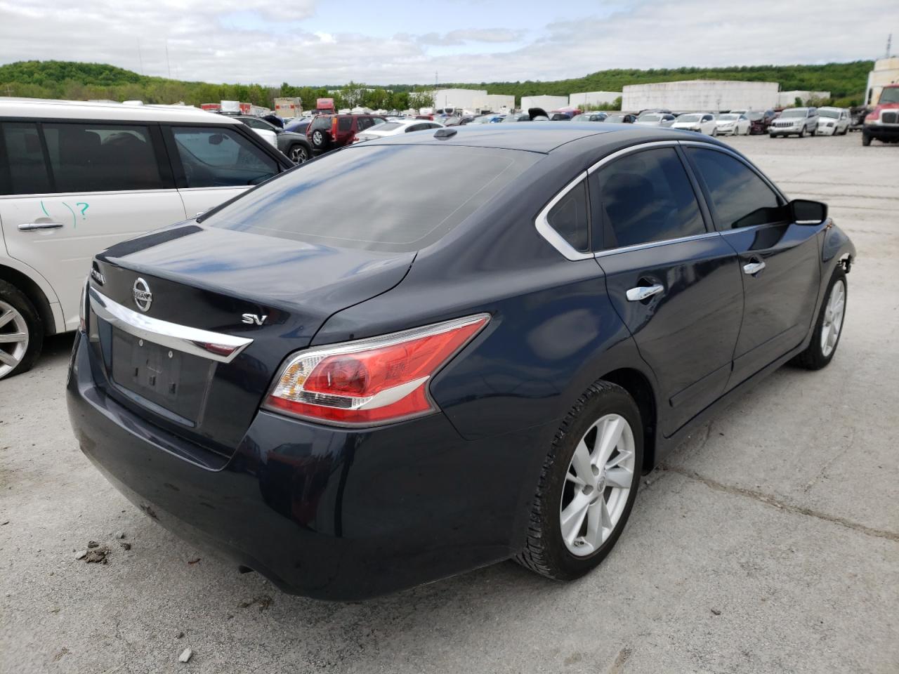 Photo 4 from auction – 2015 NISSAN ALTIMA 2.5 with VIN 1N4AL3AP4FC587132