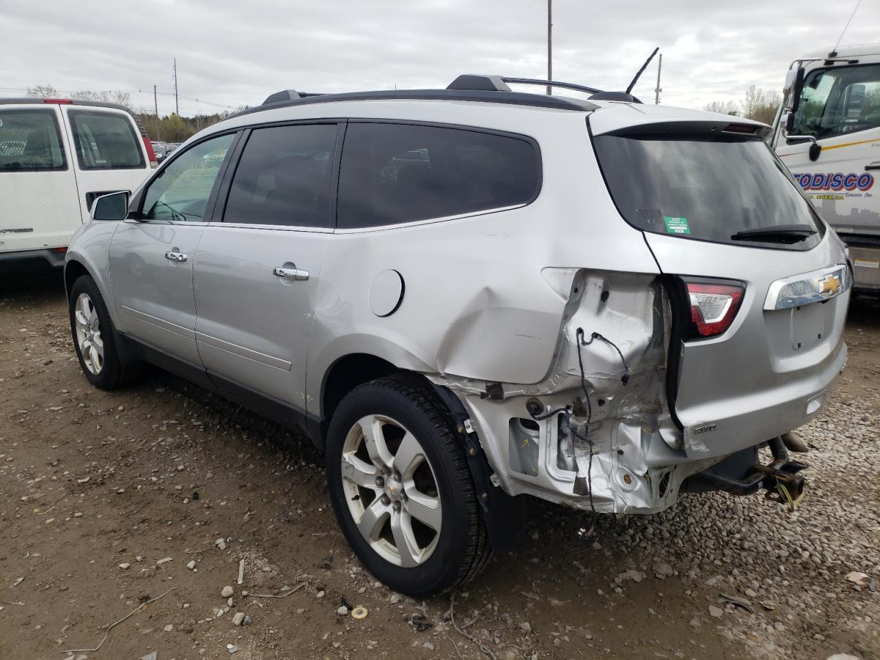 Photo 3 from auction – 2016 CHEVROLET TRAVERSE L with VIN 1GNKVGKD6GJ322057