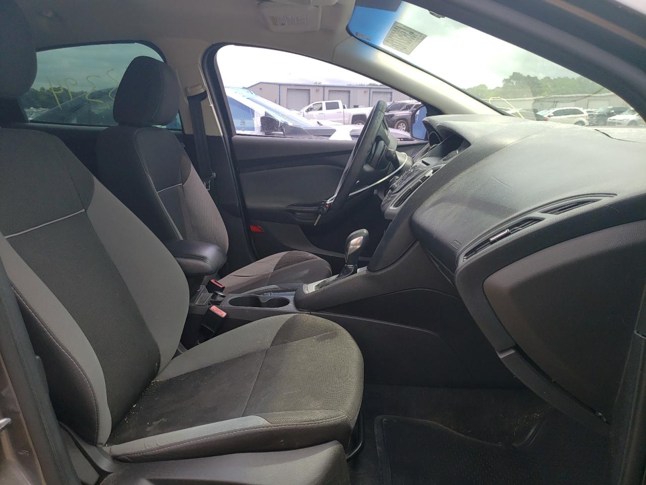 Photo 5 from auction – 2013 FORD FOCUS SE with VIN 1FADP3F27DL217207