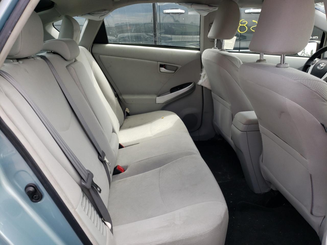 Photo 6 from auction – 2013 TOYOTA PRIUS with VIN JTDKN3DU3D1673762