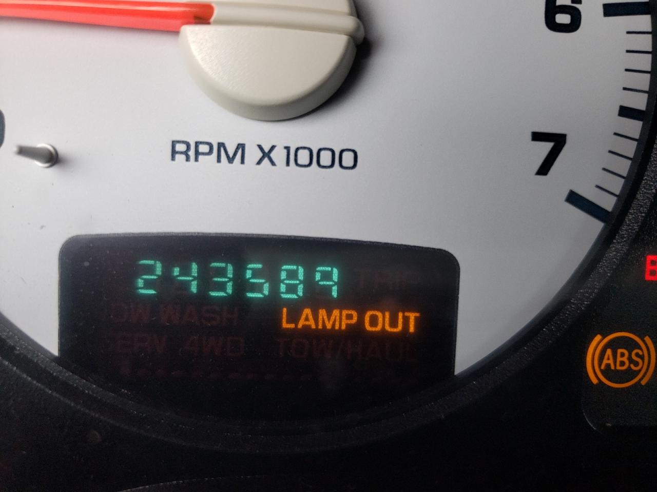 Photo 8 from auction – 2004 DODGE RAM 1500 S with VIN 1D7HU18D74S638623
