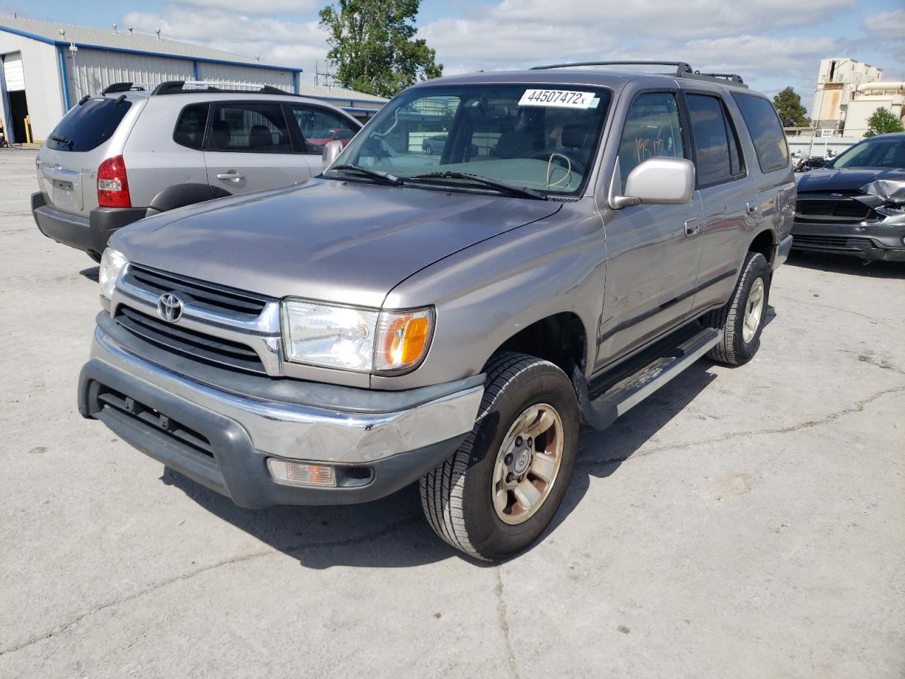 Photo 2 from auction – 2002 TOYOTA 4RUNNER SR with VIN JT3GN86R420257447