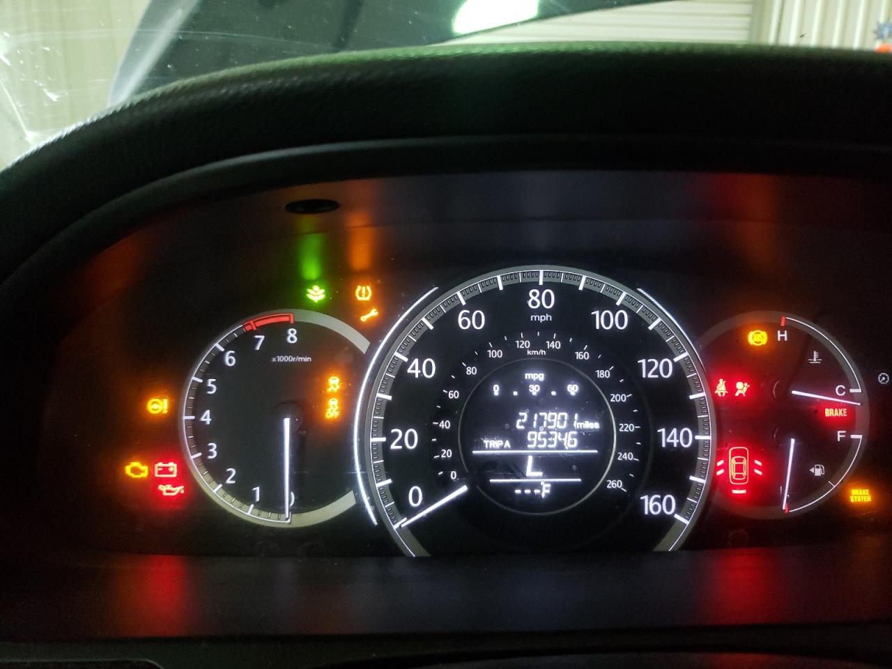 Photo 8 from auction – 2014 HONDA ACCORD LX with VIN 1HGCR2F36EA018067