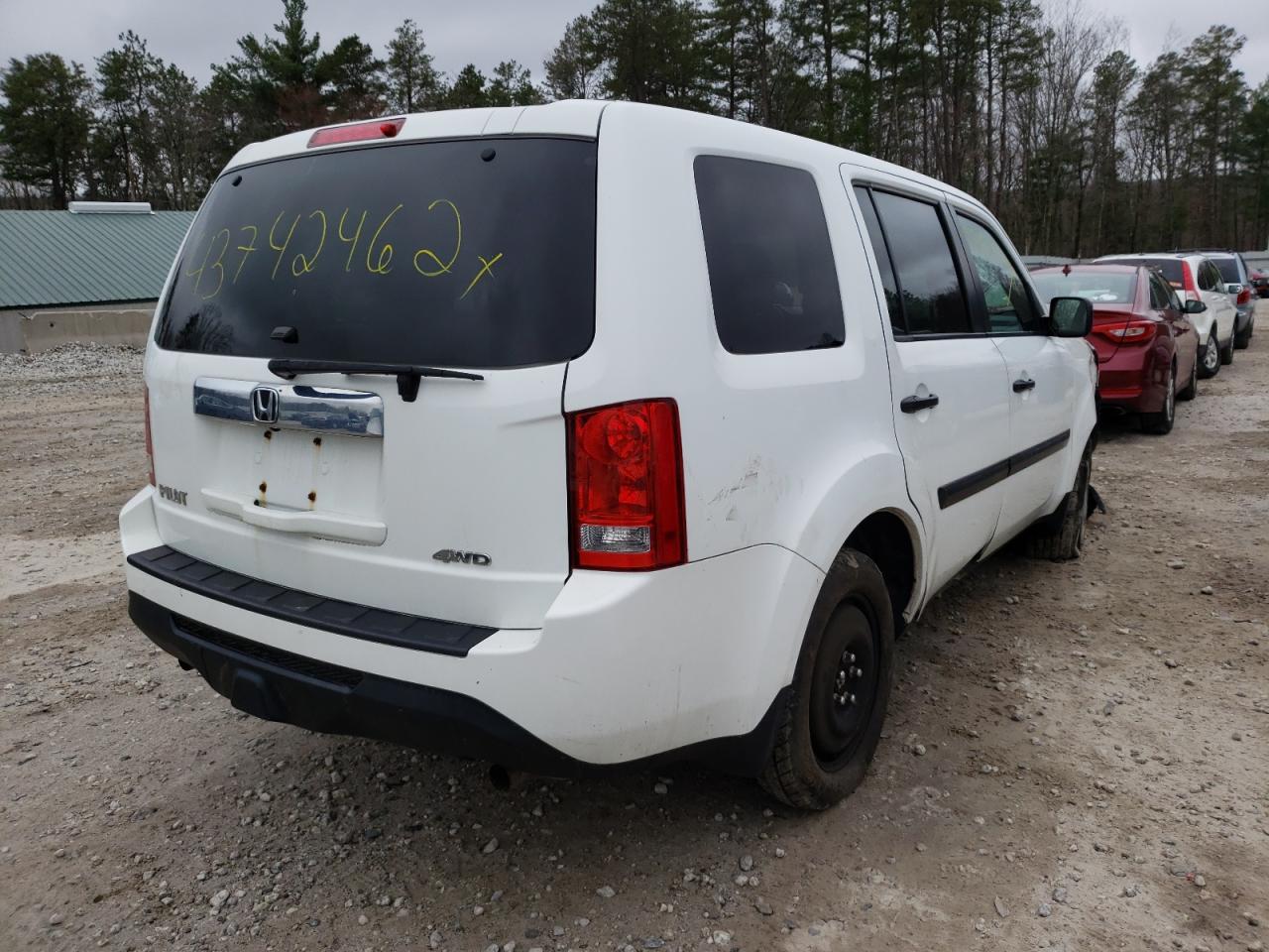 Foto 4 de la subasta – 2014 HONDA PILOT LX con VIN 5FNYF4H25EB021885