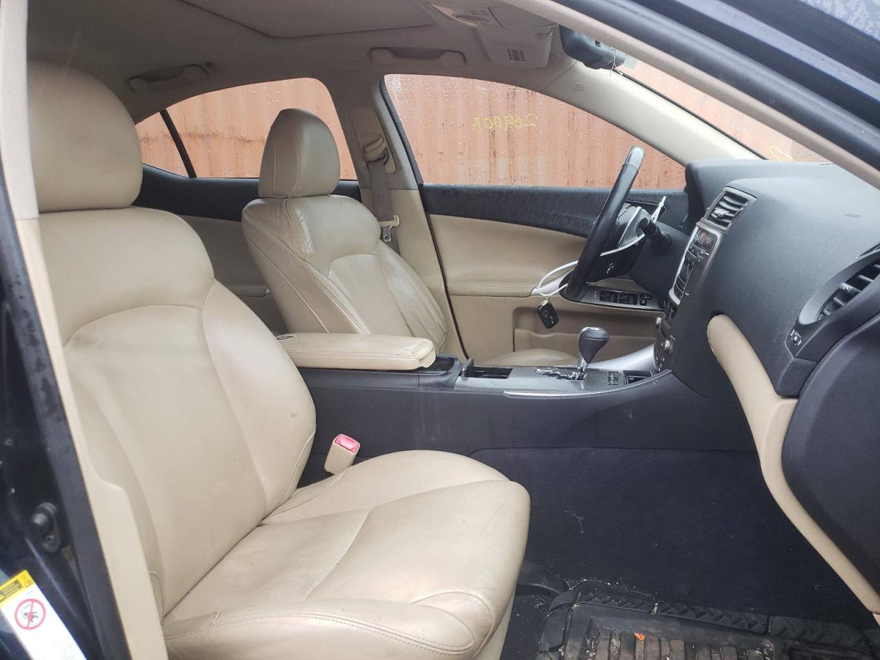 Photo 5 from auction – 2008 LEXUS IS 250 with VIN JTHCK262685017328