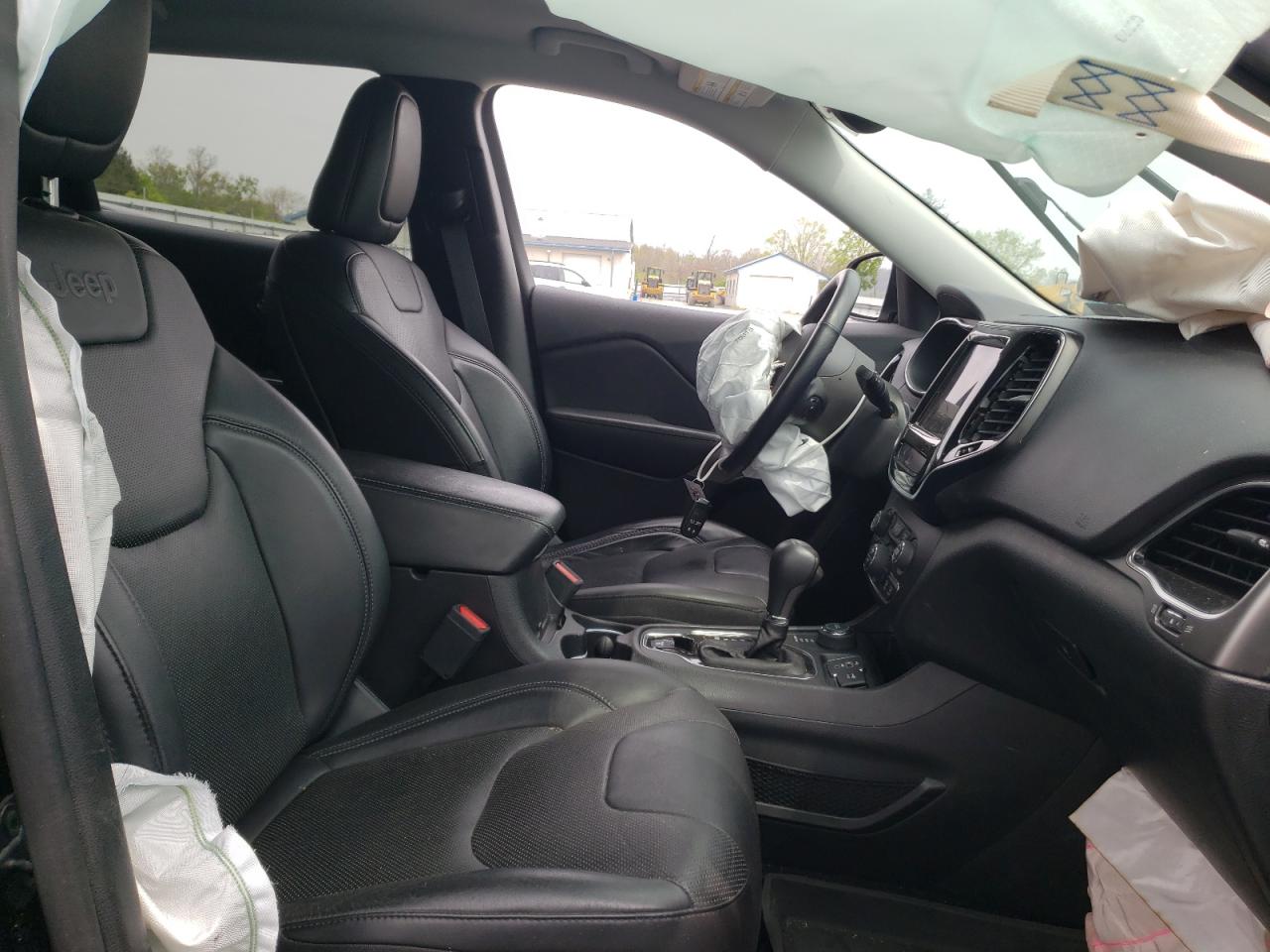 Photo 5 from auction – 2019 JEEP CHEROKEE L with VIN 1C4PJMDX9KD152364