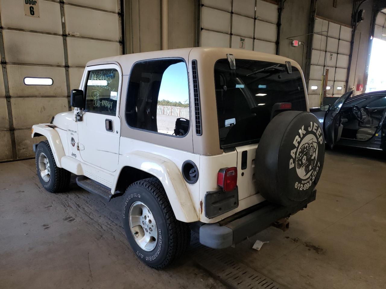 Photo 3 from auction – 2000 JEEP WRANGLER / with VIN 1J4FA59S6YP728332