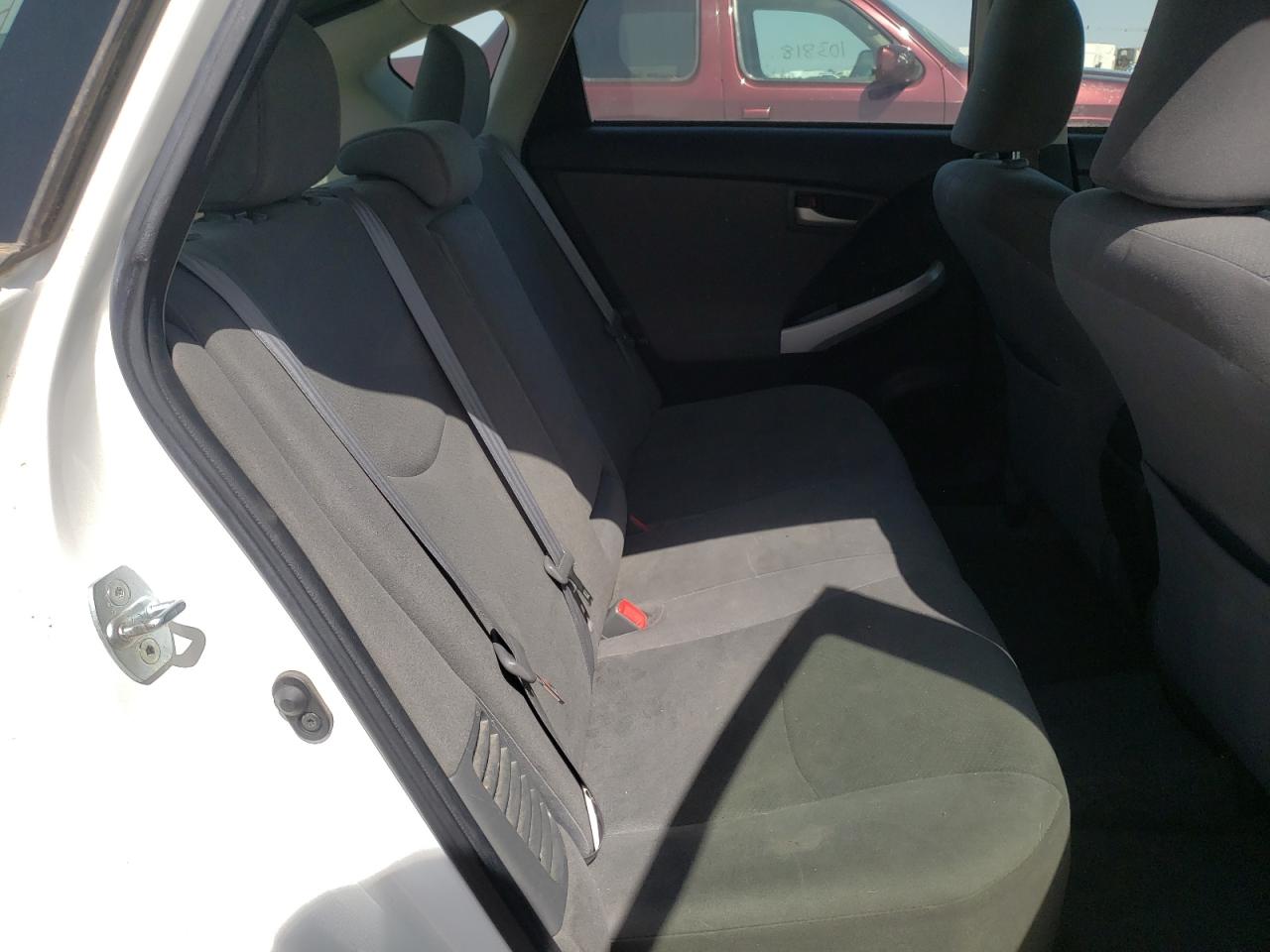 Photo 6 from auction – 2013 TOYOTA PRIUS with VIN JTDKN3DU7D5596354