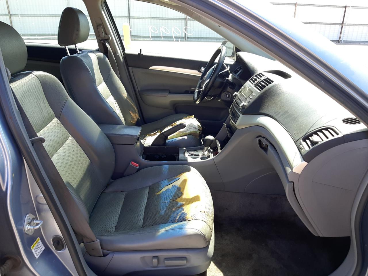 Photo 5 from auction – 2006 ACURA TSX with VIN JH4CL96856C006842