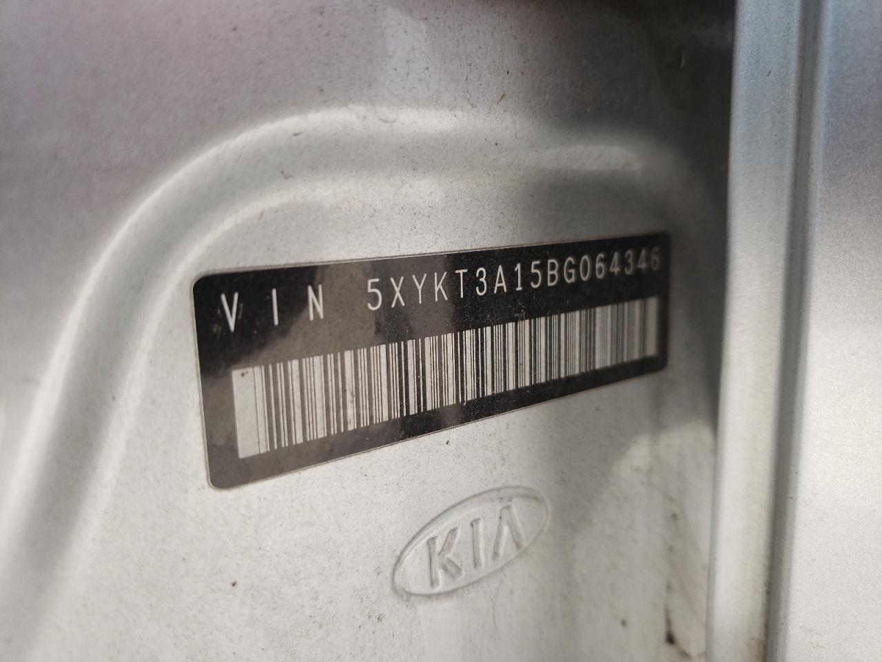Photo 10 from auction – 2011 KIA SORENTO BA with VIN 5XYKT3A15BG064346