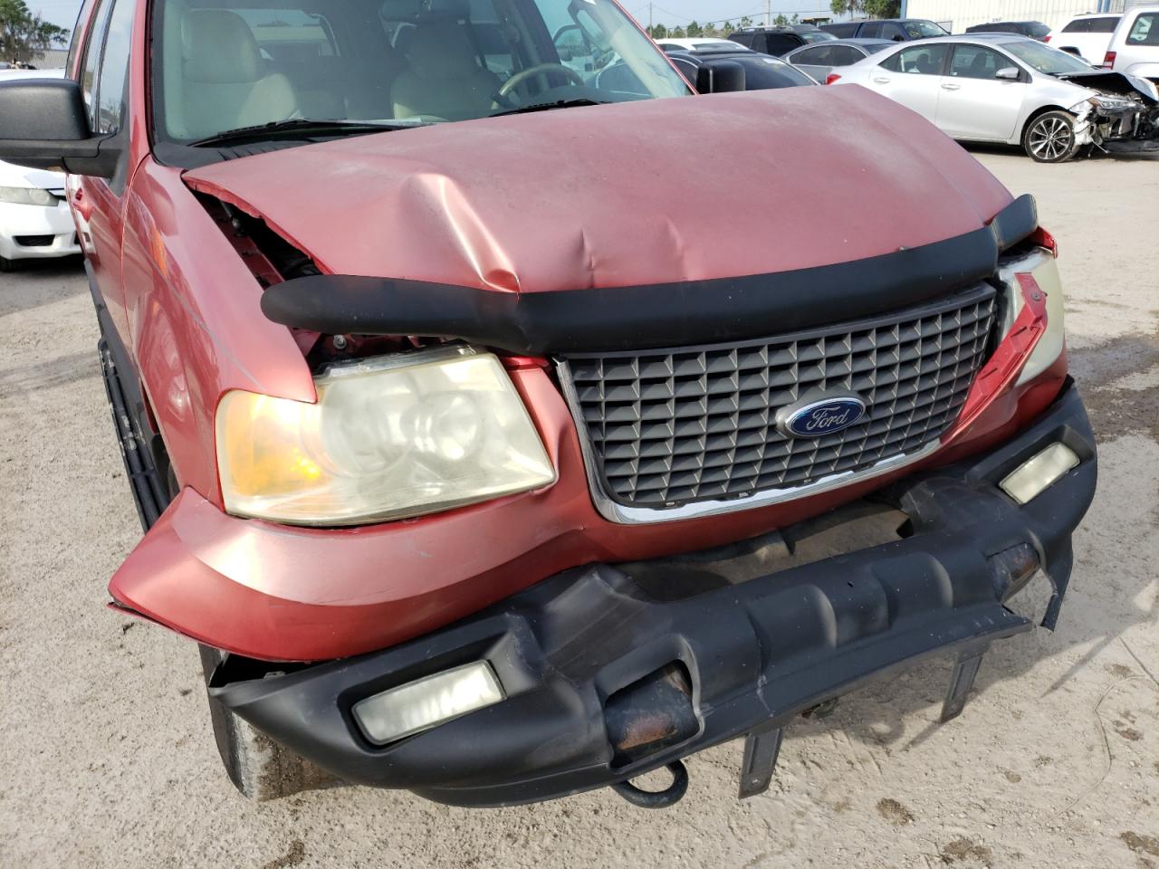Photo 9 from auction – 2003 FORD EXPEDITION with VIN 1FMPU16L33LA61433