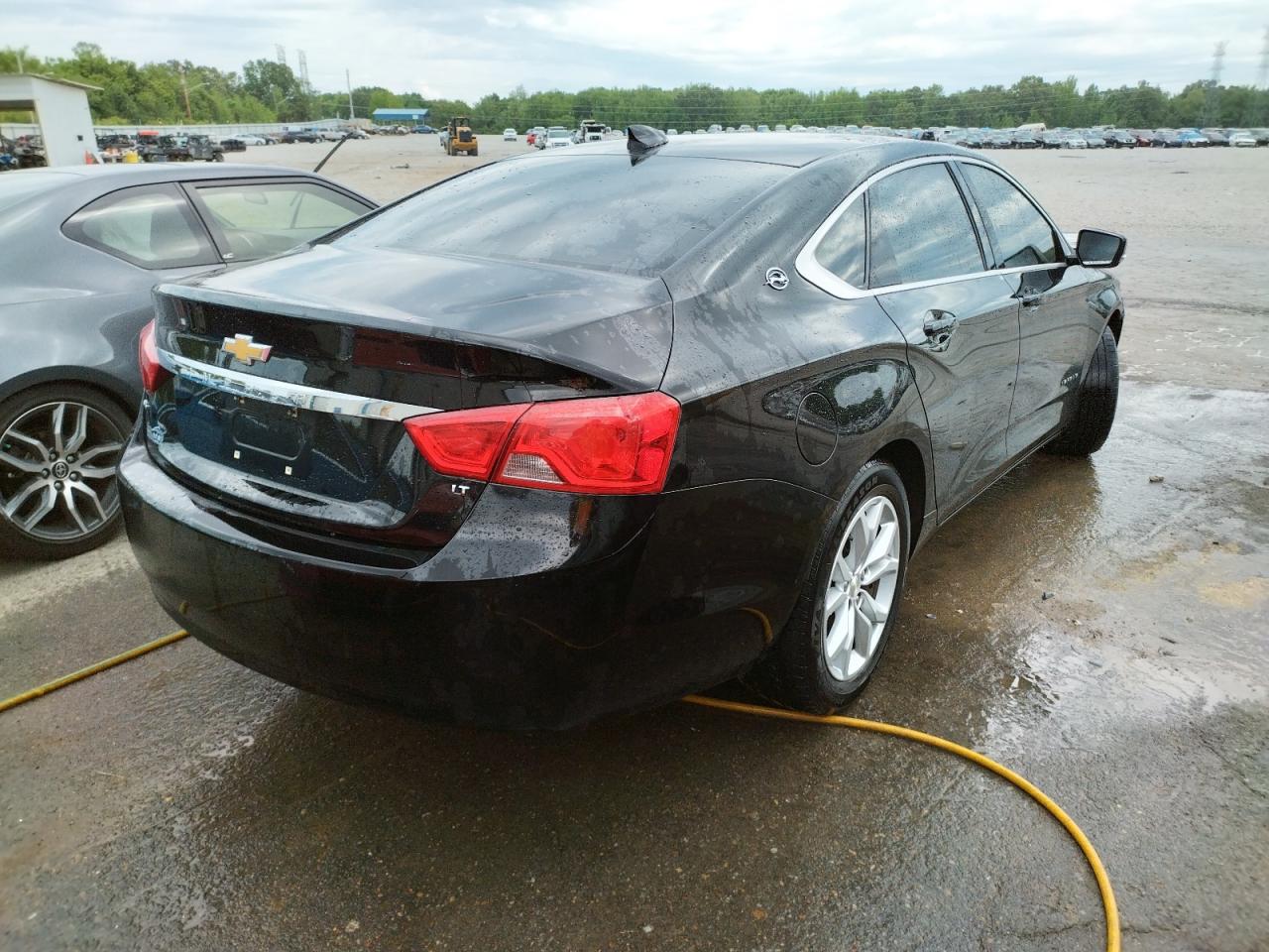 Photo 4 from auction – 2017 CHEVROLET IMPALA LT with VIN 1G1105S31HU129063
