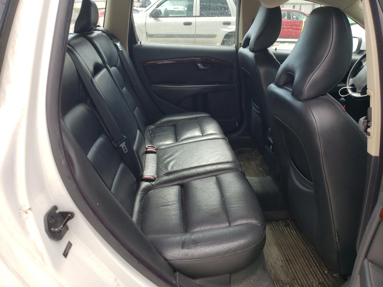 Photo 6 from auction – 2008 VOLVO V70 3.2 with VIN YV1BW982781034292
