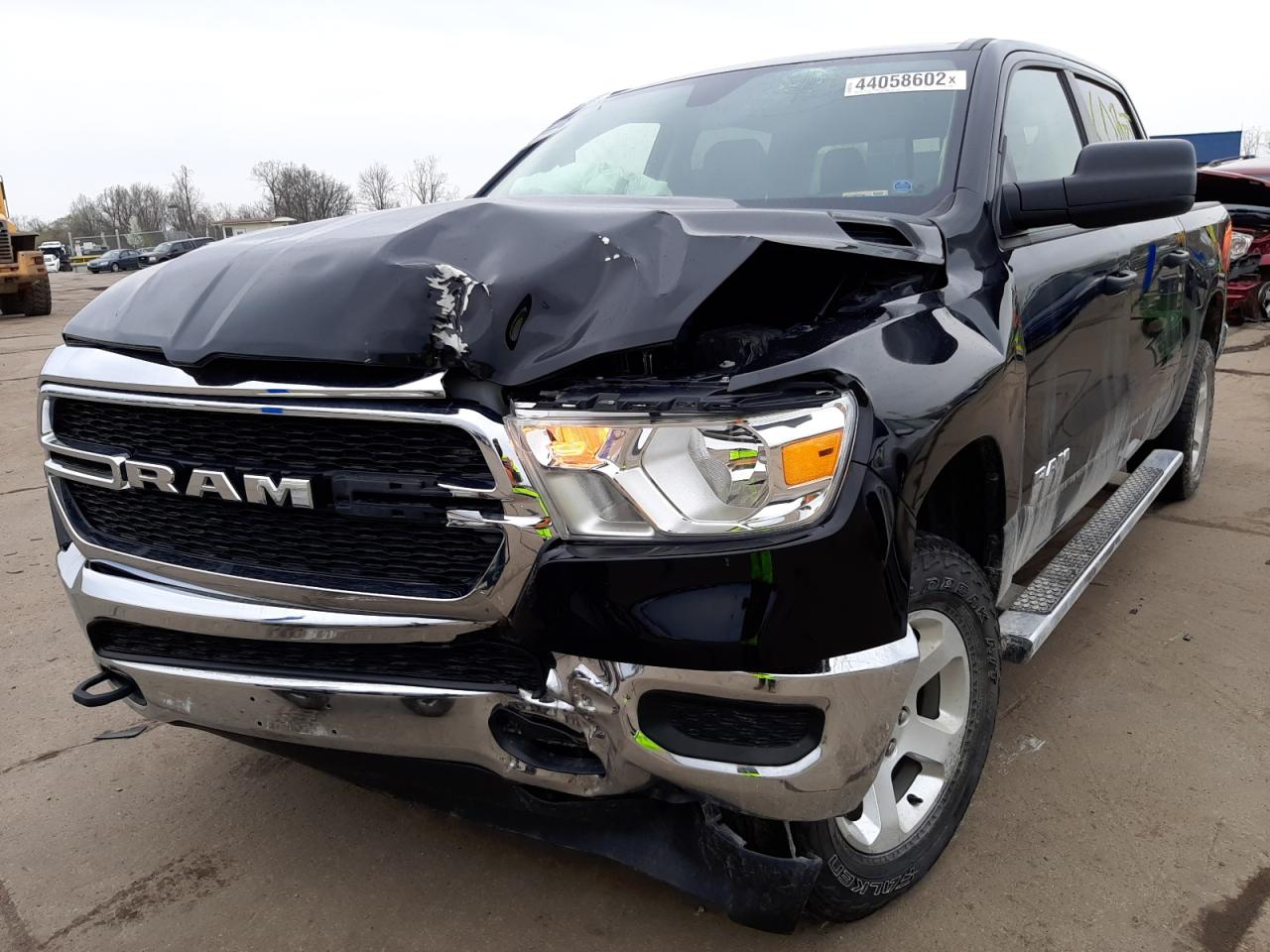 Photo 14 from auction – 2019 RAM 1500 TRADE with VIN 1C6SRFGT8KN526049