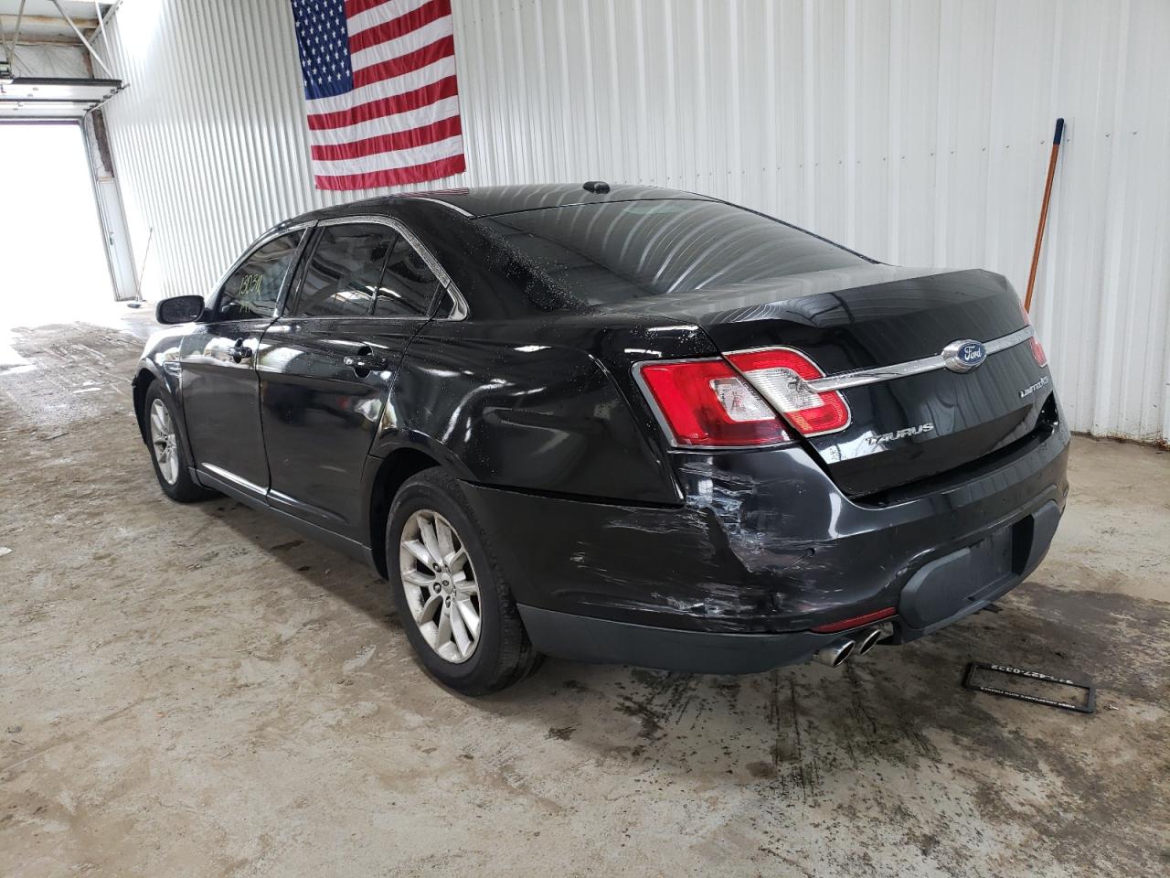 Photo 3 from auction – 2011 FORD TAURUS LIM with VIN 1FAHP2JW6BG188231