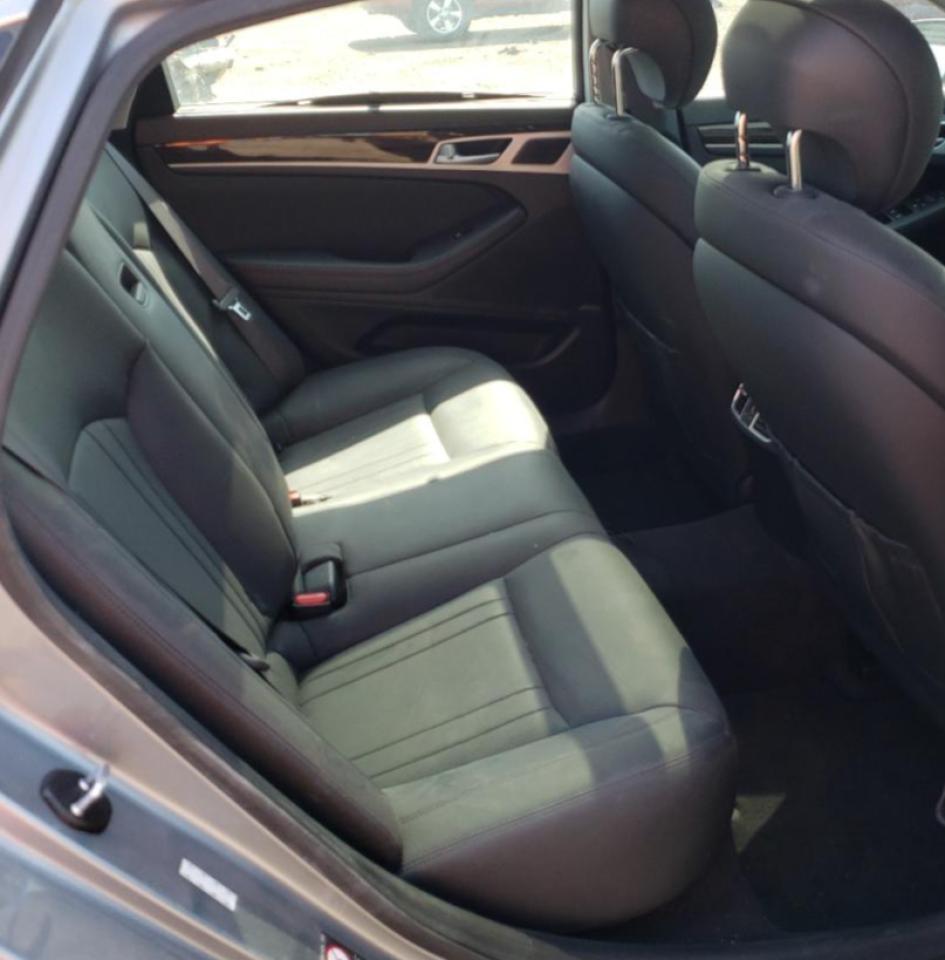 Photo 6 from auction – 2017 GENESIS G80 BASE with VIN KMHGN4JE3HU177465
