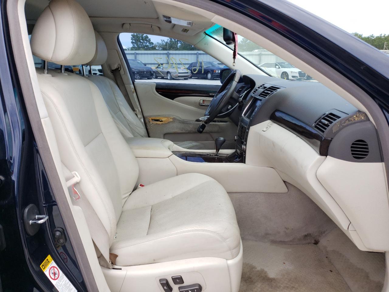 Photo 5 from auction – 2007 LEXUS LS 460 with VIN JTHBL46F175004251