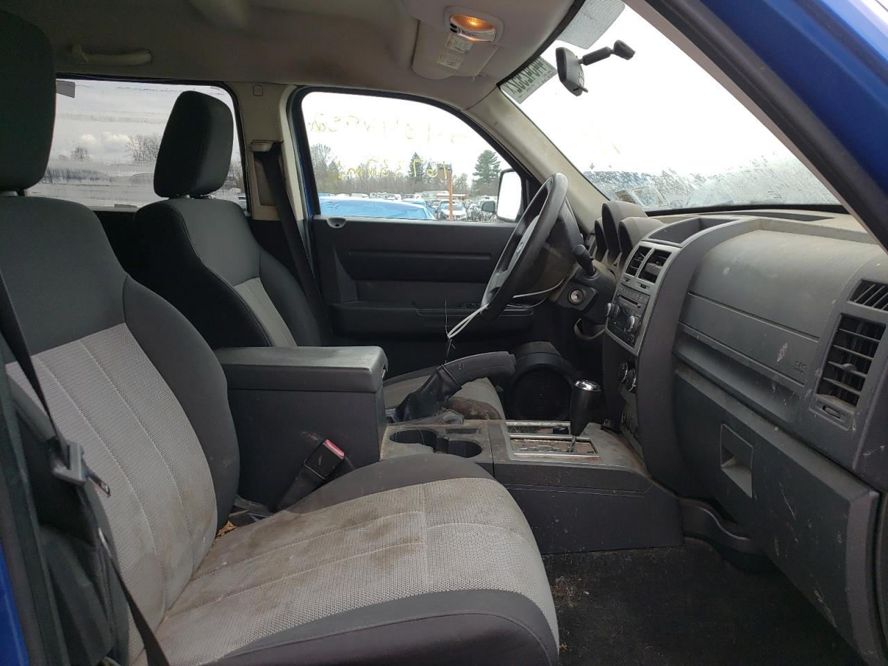 Photo 5 from auction – 2007 DODGE NITRO SXT with VIN 1D8GU28K67W662209
