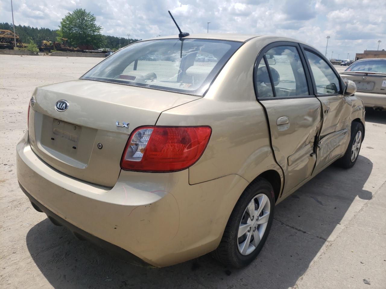 Photo 4 from auction – 2010 KIA RIO LX with VIN KNADH4A31A6634911