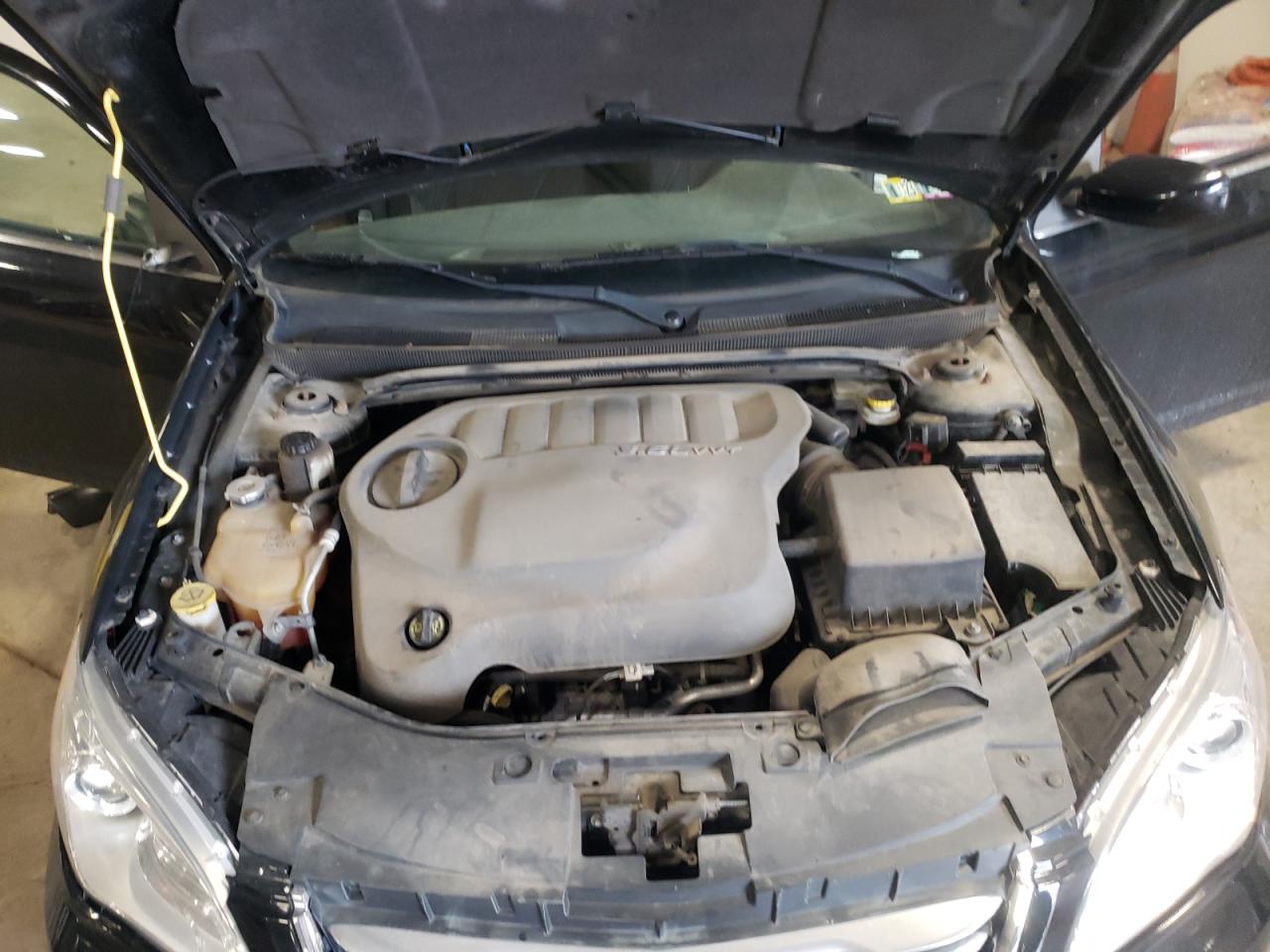 Photo 7 from auction – 2013 CHRYSLER 200 TOURIN with VIN 1C3CCBBG1DN635364