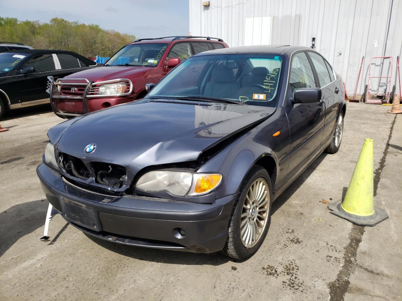 Photo 2 from auction – 2003 BMW 330 XI with VIN WBAEW53443PG21589