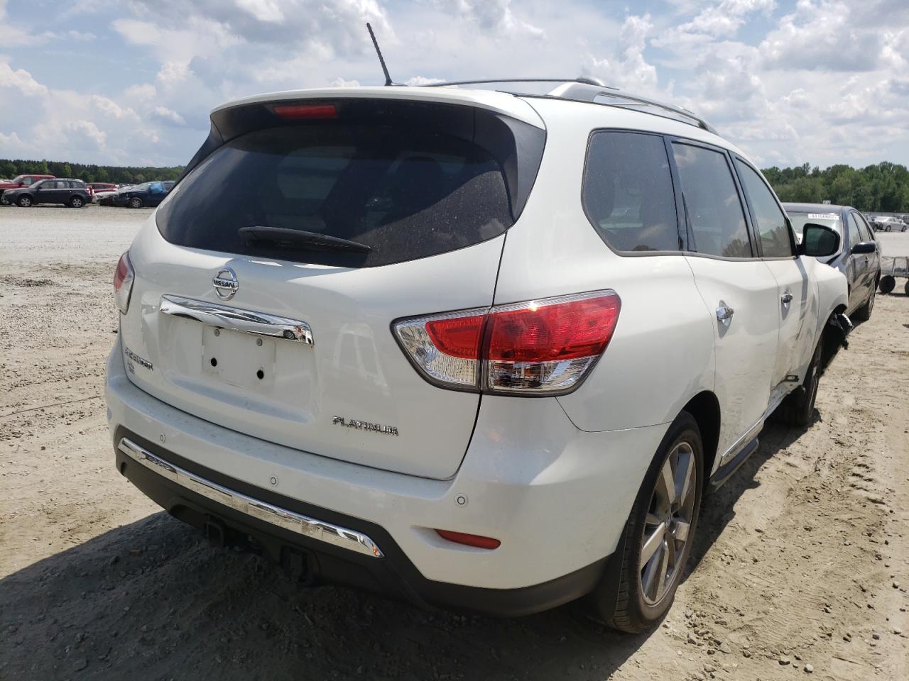 Photo 4 from auction – 2015 NISSAN PATHFINDER with VIN 5N1AR2MN0FC654348