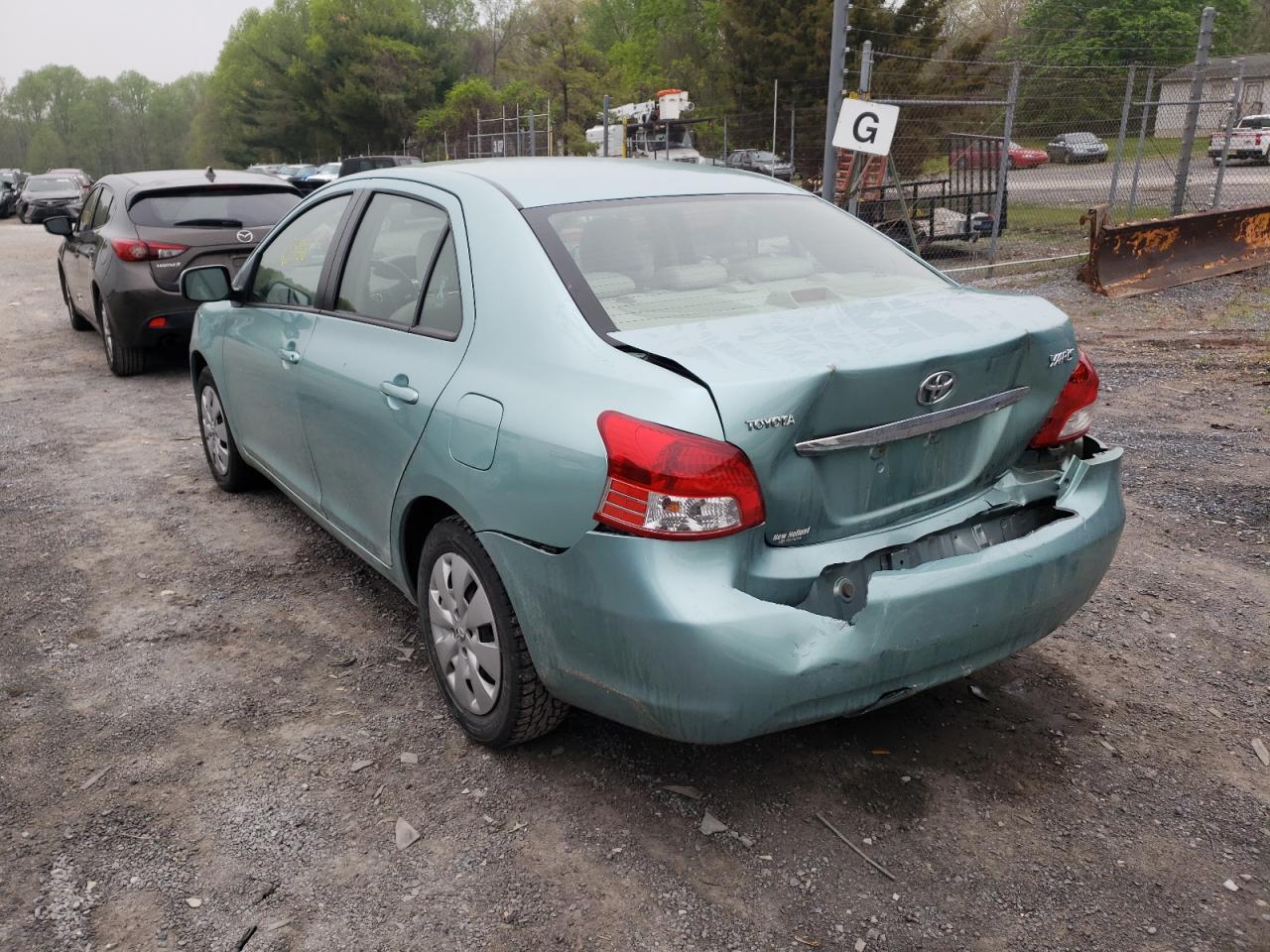 Photo 3 from auction – 2010 TOYOTA YARIS with VIN JTDBT4K32A4069085