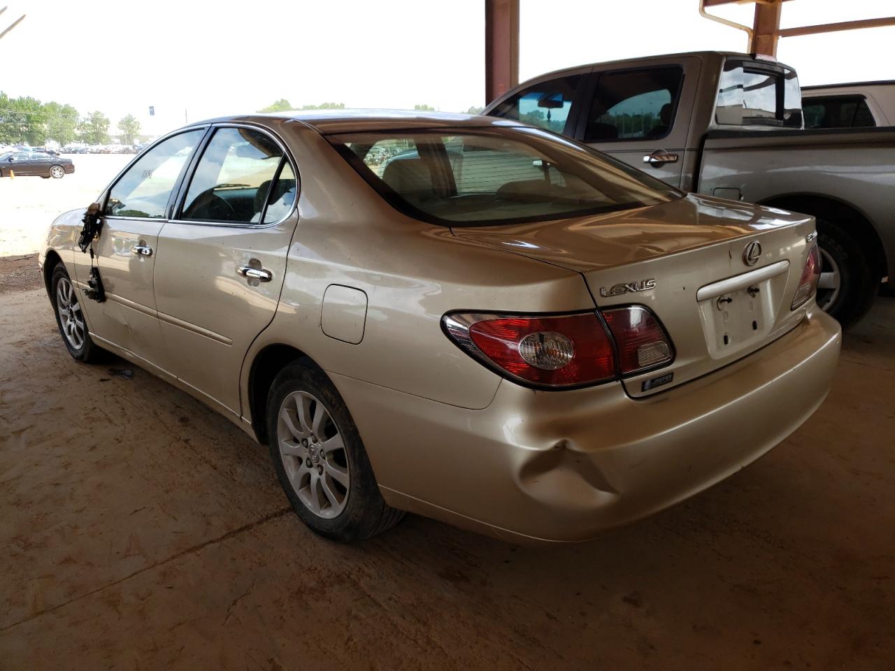 Photo 3 from auction – 2002 LEXUS ES 300 with VIN JTHBF30G120033645