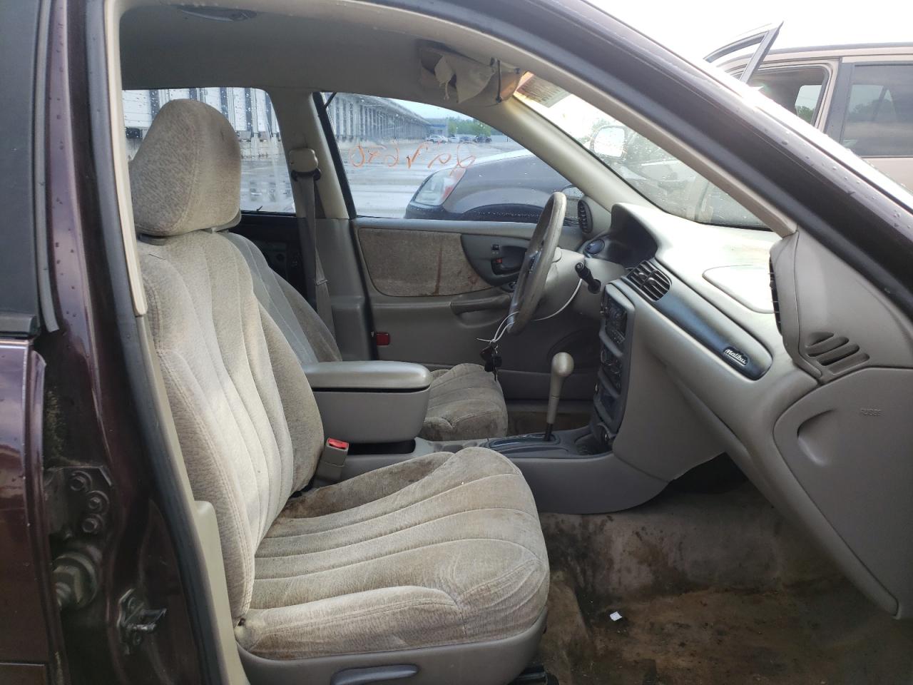 Photo 5 from auction – 1998 CHEVROLET MALIBU with VIN 1G1ND52M8W6131490