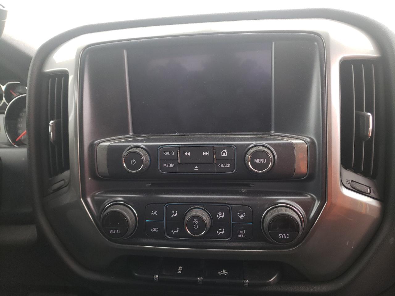 Photo 9 from auction – 2018 CHEVROLET SILVERADO with VIN 3GCUKREC7JG323171
