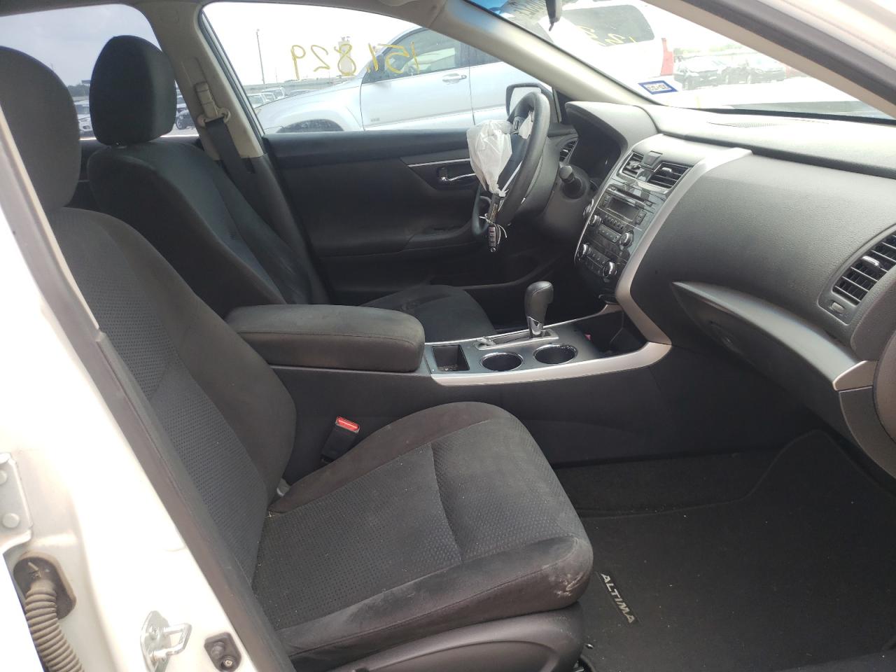 Photo 5 from auction – 2015 NISSAN ALTIMA 2.5 with VIN 1N4AL3AP1FC133405
