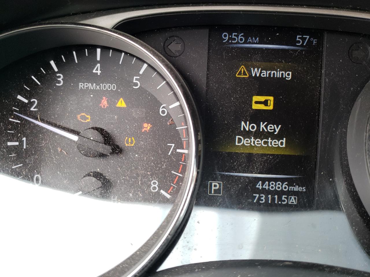 Photo 8 from auction – 2016 NISSAN ROGUE S with VIN KNMAT2MV1GP701757