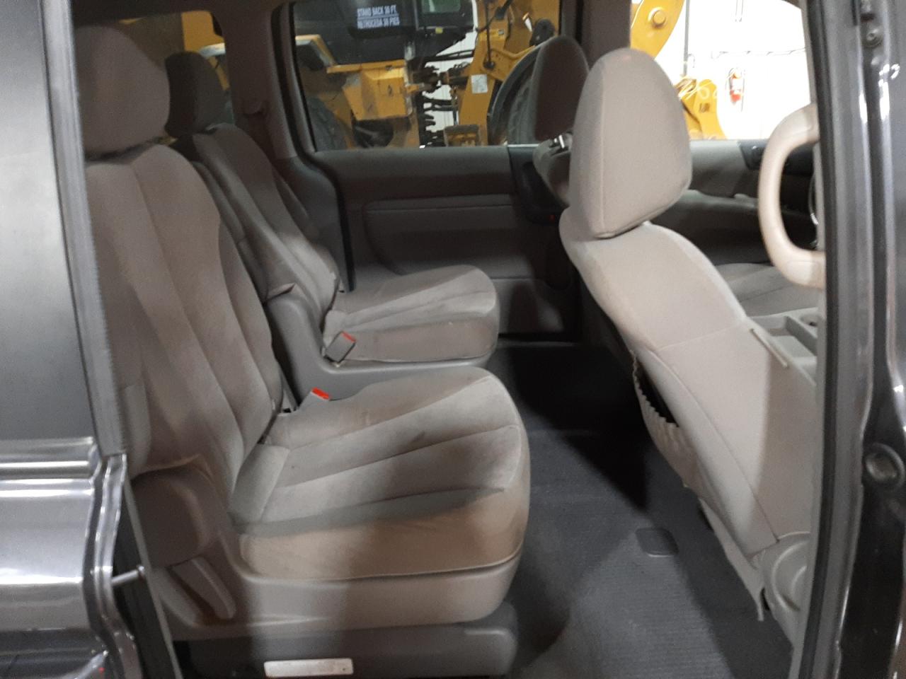 Photo 6 from auction – 2012 KIA SEDONA LX with VIN KNDMG4C75C6474797