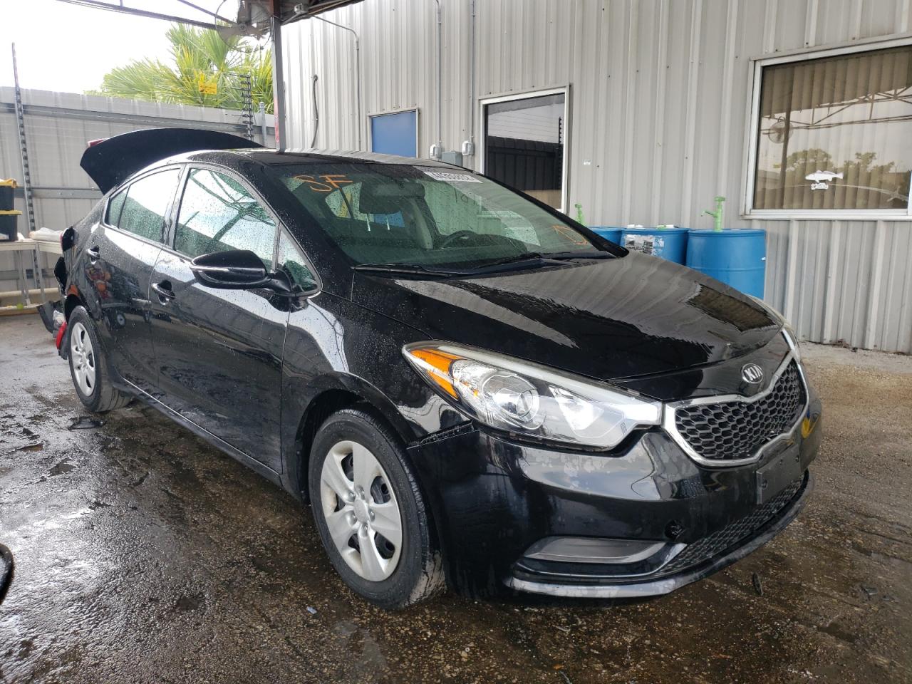 KIA FORTE LX 2015 with VIN KNAFX4A63F5280327 - Photo from auction