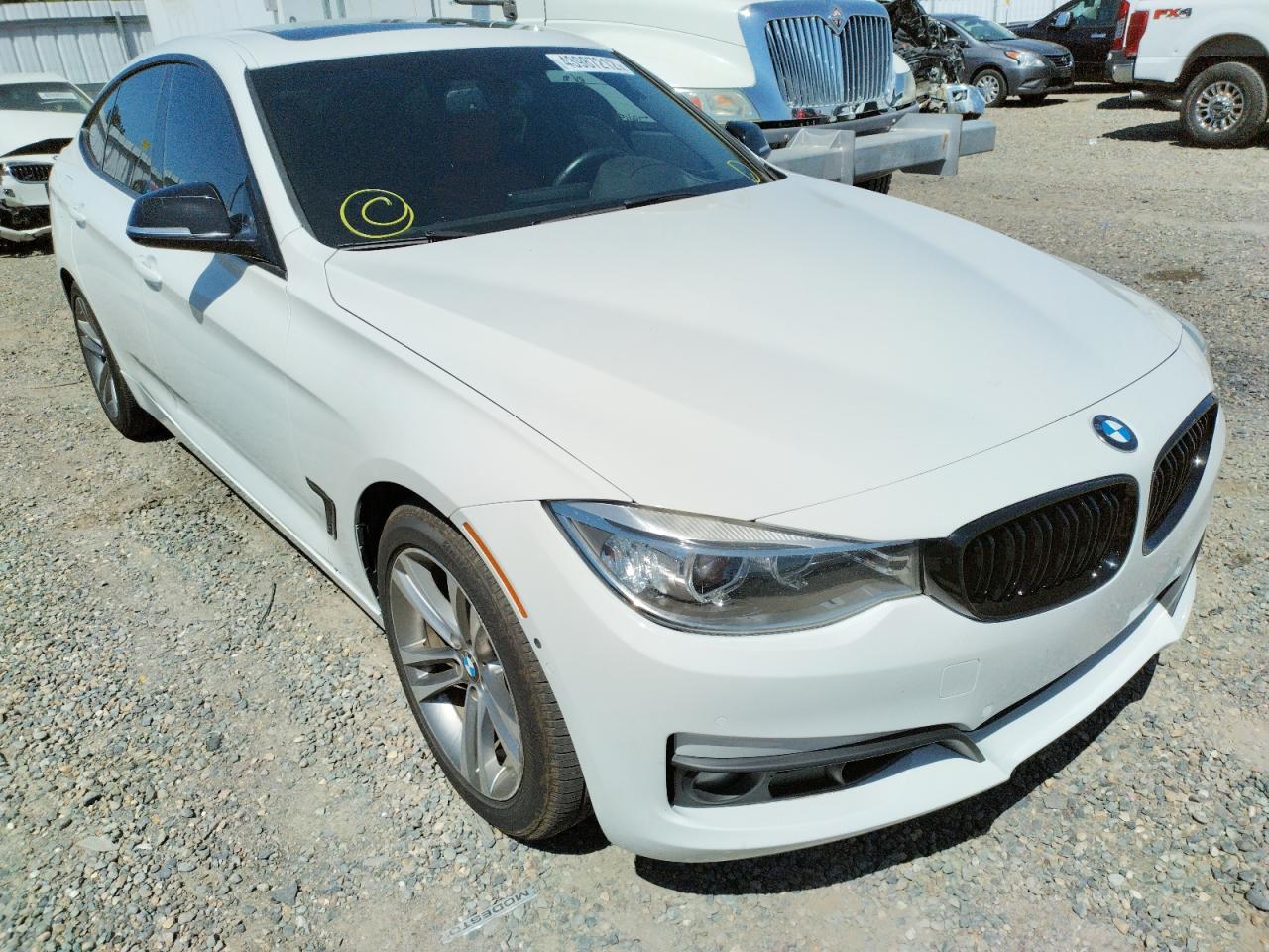 BMW 328 XIGT S 2015 with VIN WBA8Z5C55FD672261 - Photo from auction