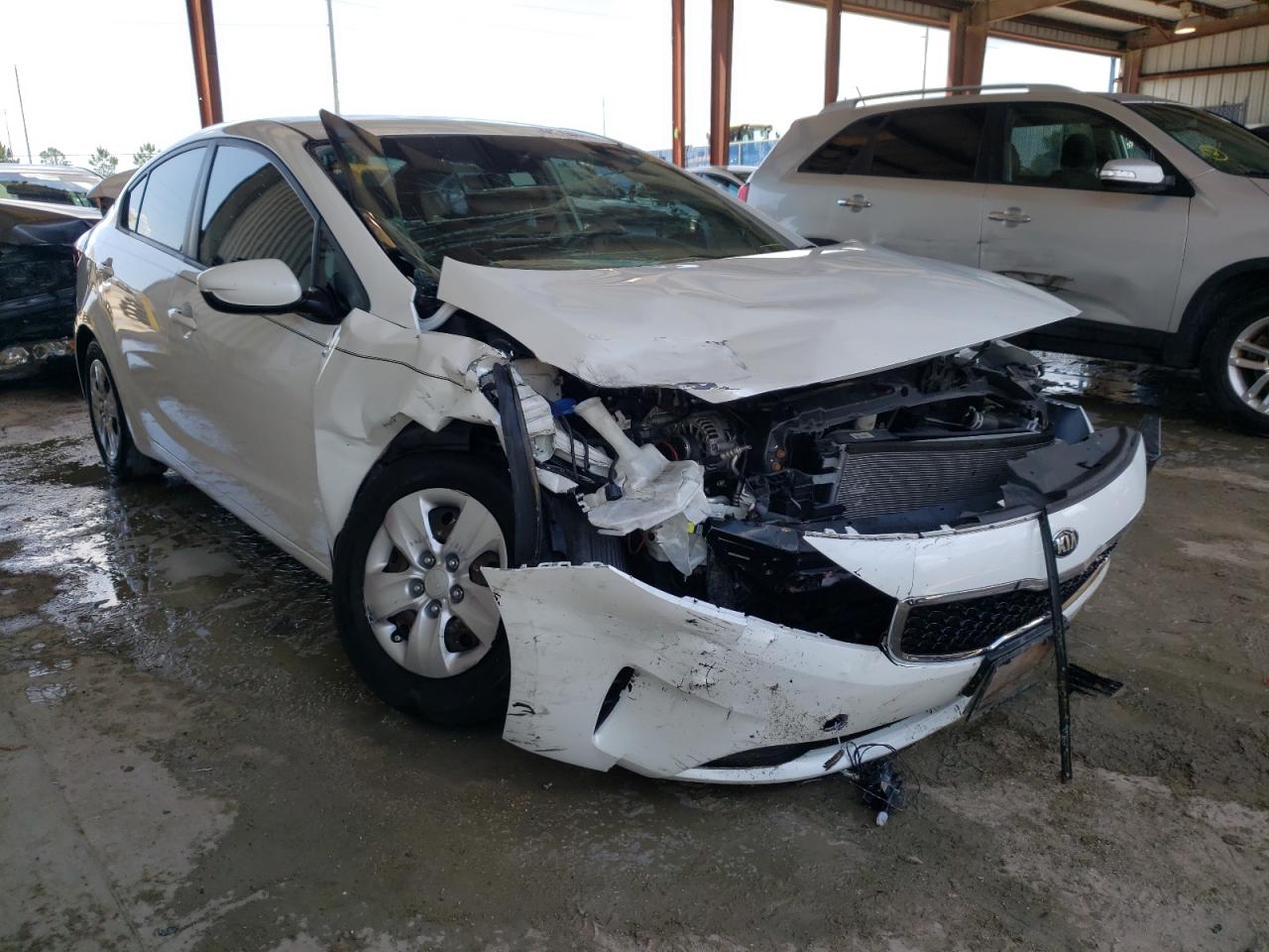 KIA FORTE LX 2017 with VIN 3KPFL4A7XHE126518 - Photo from auction