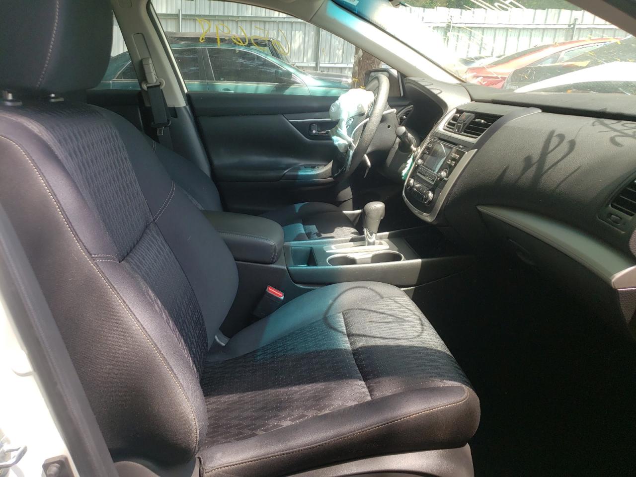 Photo 5 from auction – 2016 NISSAN ALTIMA 2.5 with VIN 1N4AL3AP1GC241721