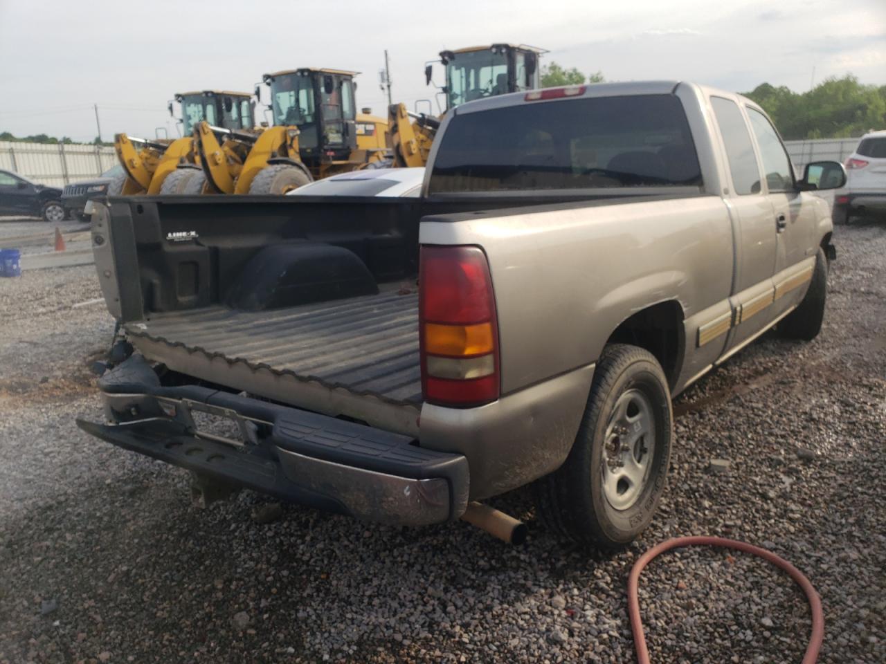 Photo 4 from auction – 2001 CHEVROLET 1500 with VIN 2GCEC19T611299838