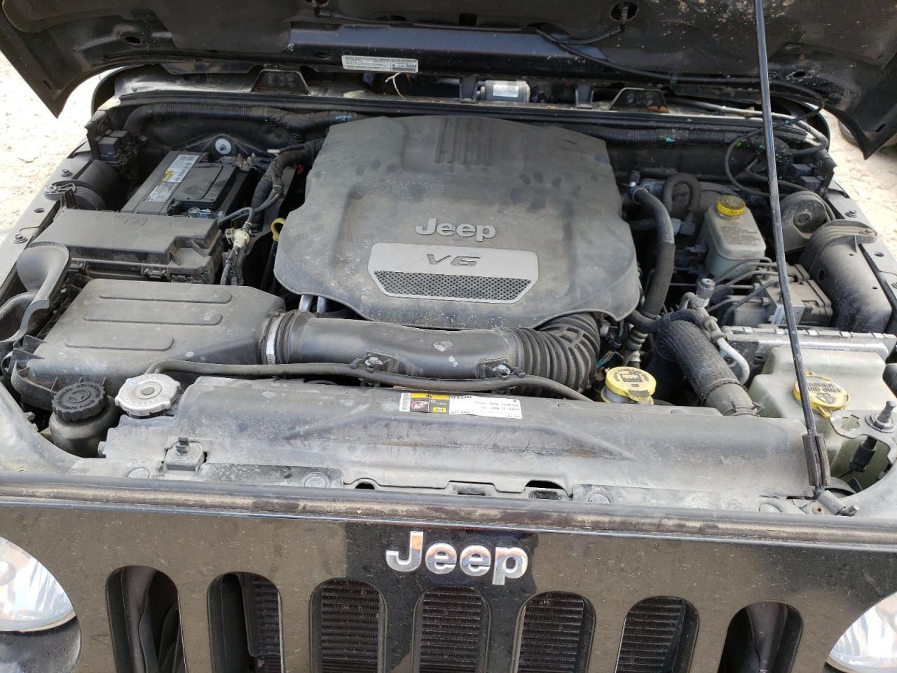 Photo 7 from auction – 2014 JEEP WRANGLER U with VIN 1C4BJWFG9EL279824