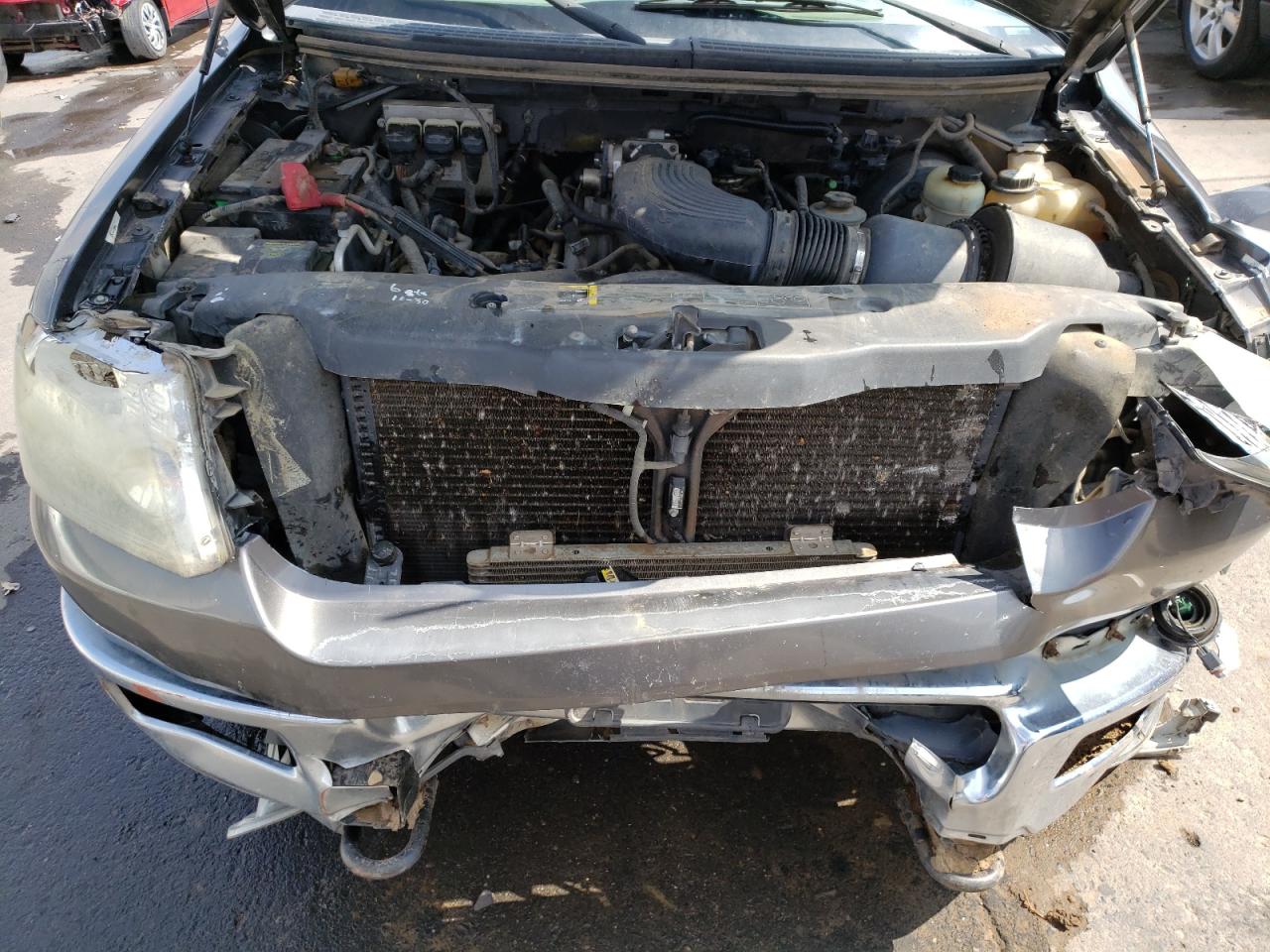 Photo 7 from auction – 2004 FORD F150 with VIN 1FTRX14W04NA62952