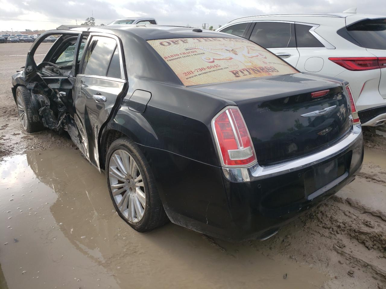 Photo 3 from auction – 2011 CHRYSLER 300C with VIN 2C3CA6CT0BH537991