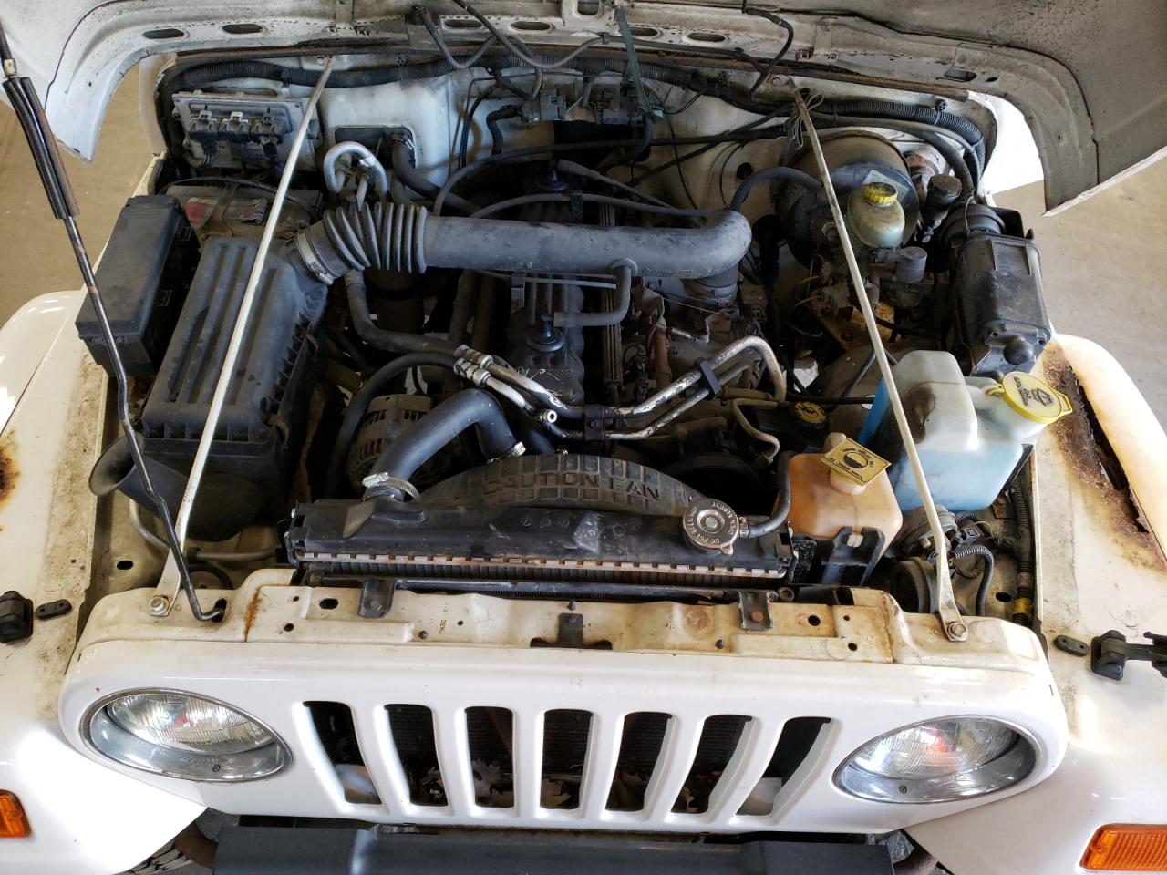 Photo 7 from auction – 2000 JEEP WRANGLER / with VIN 1J4FA59S6YP728332