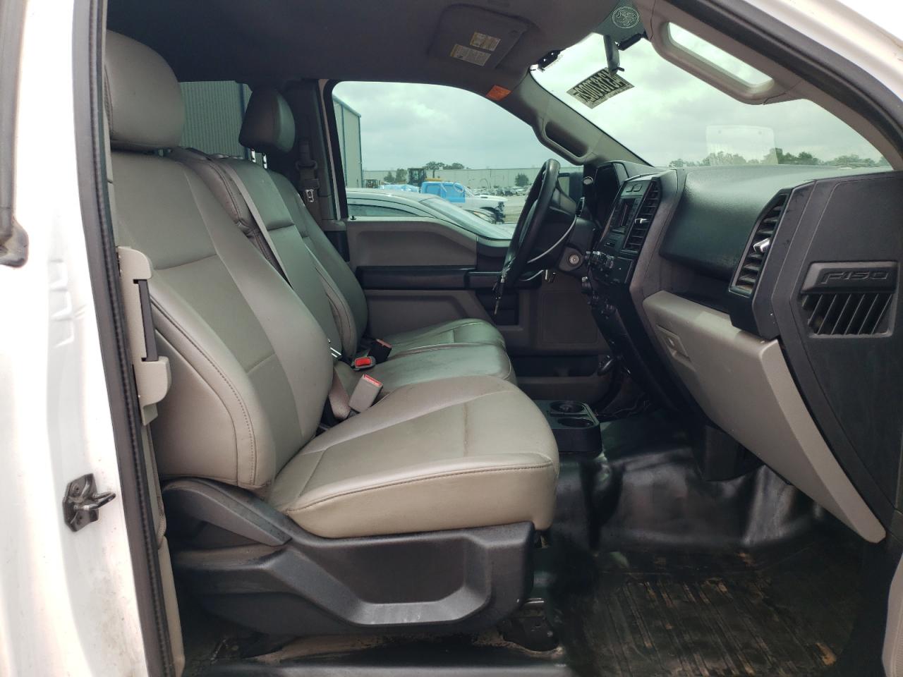 Photo 5 from auction – 2016 FORD F150 SUPER with VIN 1FTFX1EF3GKF61347