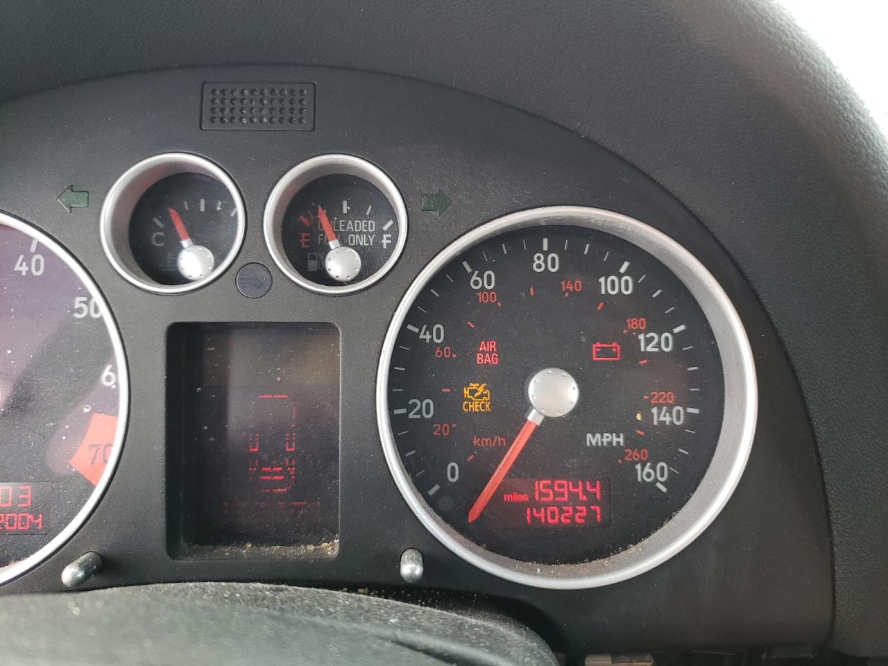 Photo 8 from auction – 2004 AUDI TT with VIN TRUSC28N741011661