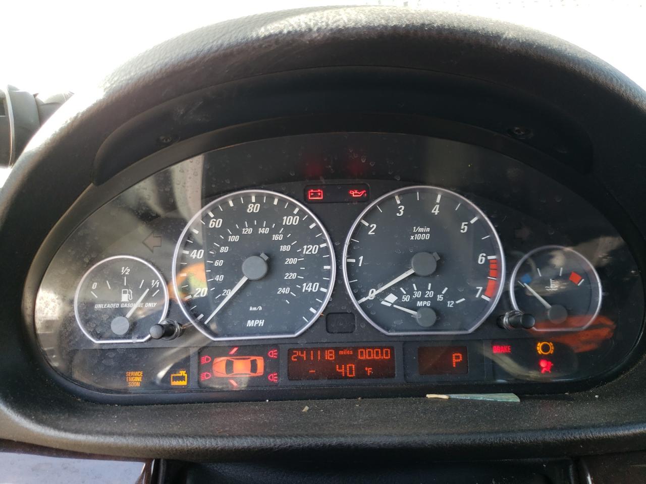 Photo 8 from auction – 2001 BMW 330 CI with VIN WBABS53431JU83622