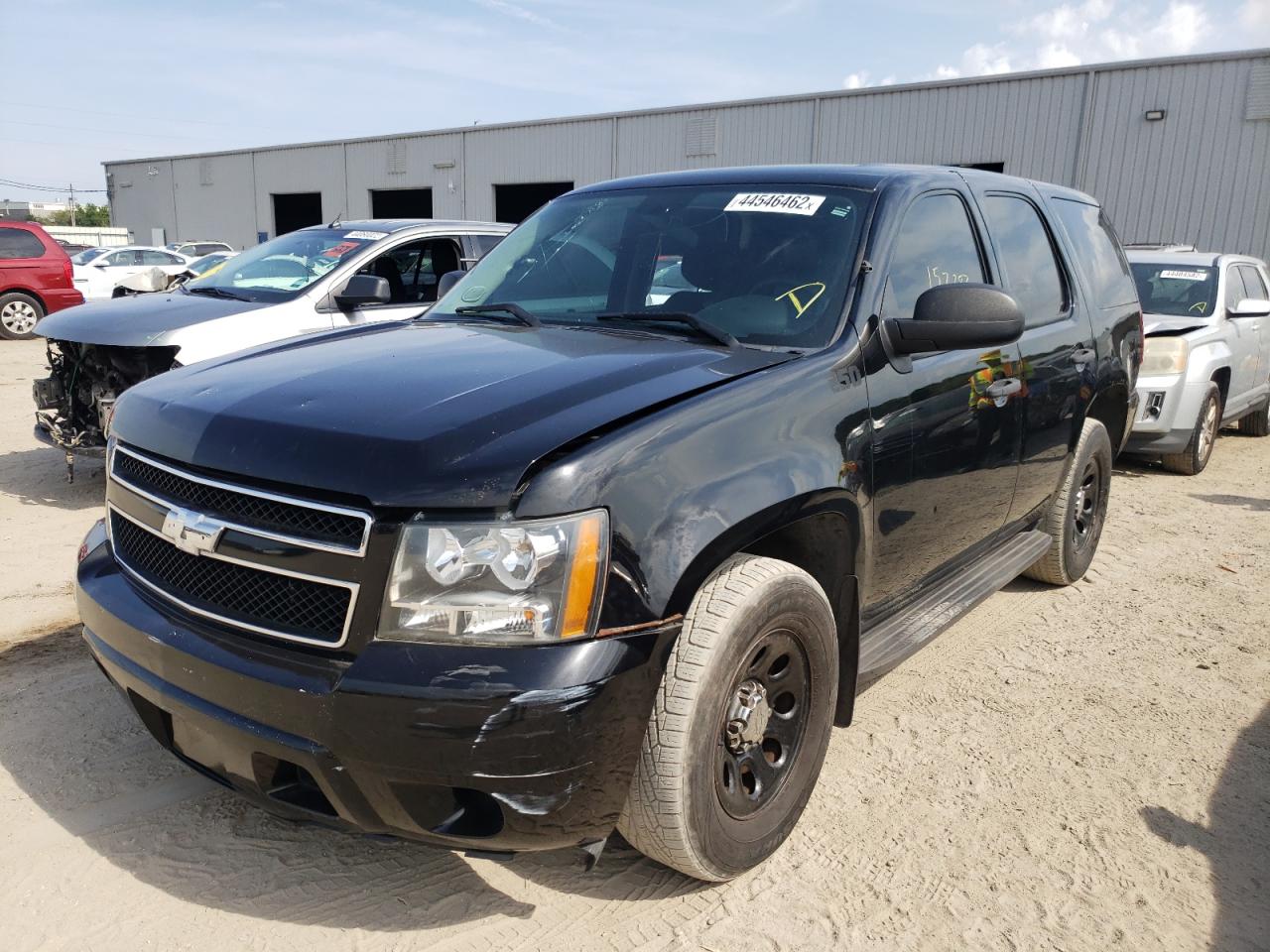 Photo 2 from auction – 2014 CHEVROLET TAHOE POLI with VIN 1GNLC2E05ER174133