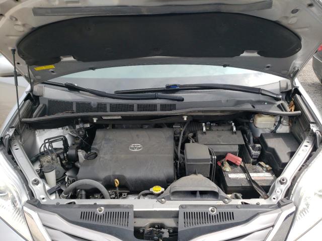Photo 7 from auction – 2016 TOYOTA SIENNA XLE with VIN 5TDYK3DC8GS732175