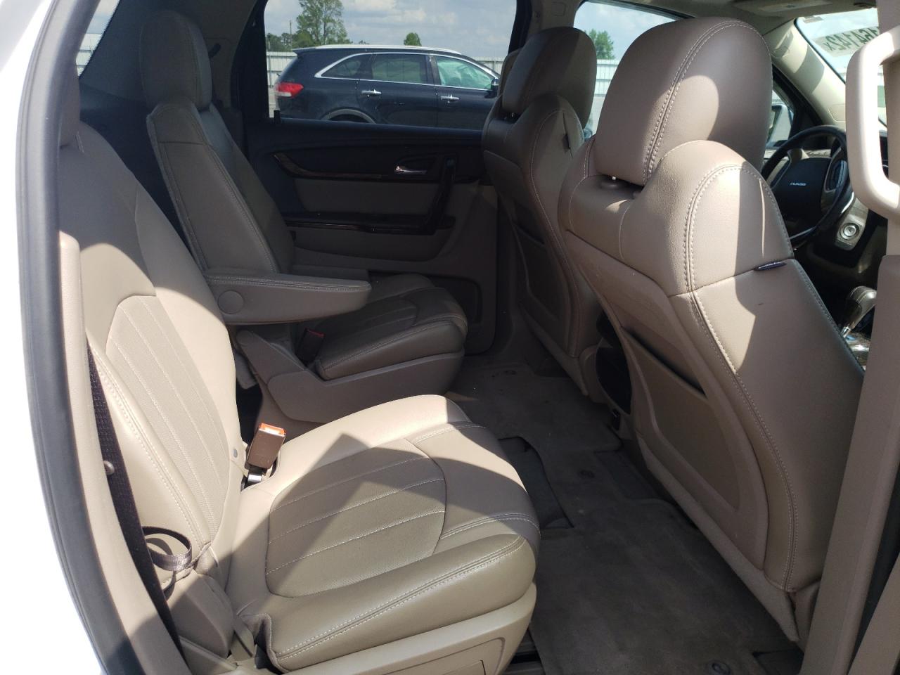 Foto 18 de la subasta – 2016 GMC ACADIA DEN con VIN 1GKKRTKD1GJ211197